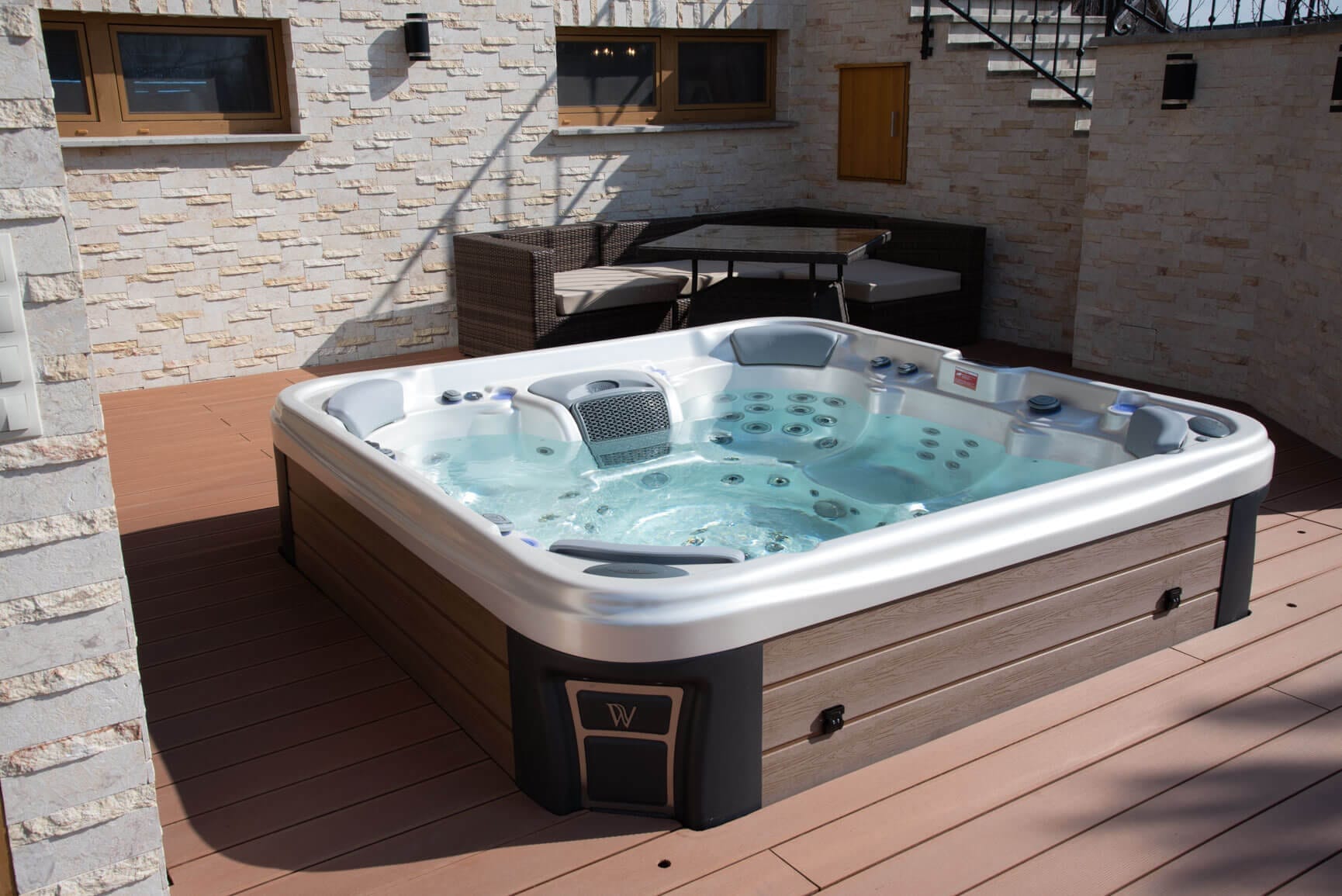 Hot Tubs - Vacation Spas Direct